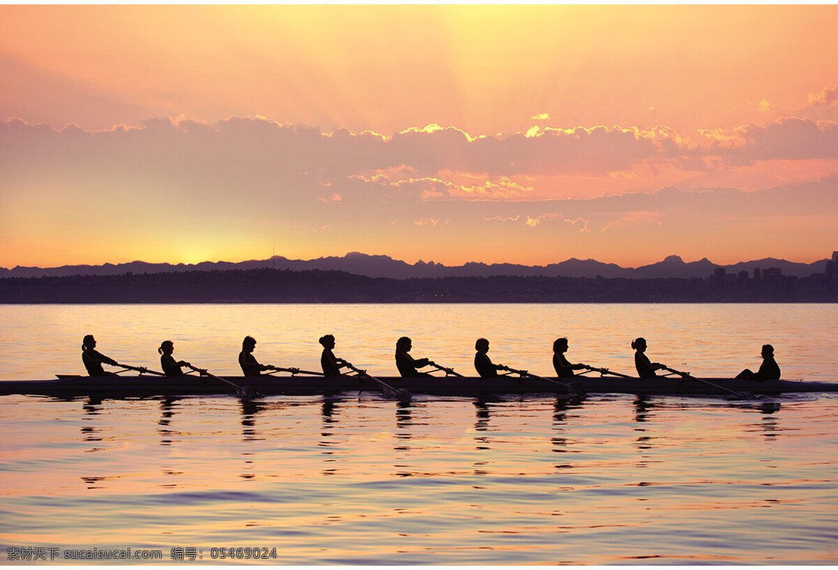 多人 赛艇 训练 黄昏 rowing 皮划艇 团队 朝阳 划船 文化艺术 体育运动