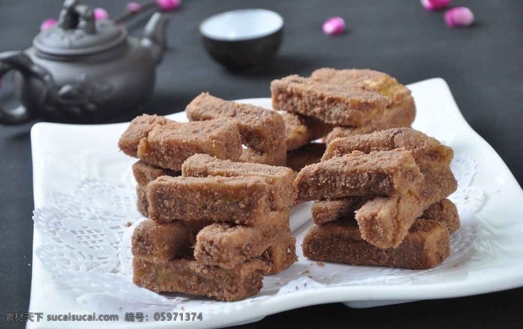 巧克力 翻 沙 地瓜 翻沙 面食 面点 点心 小吃 主食 菜品图 餐饮美食 传统美食