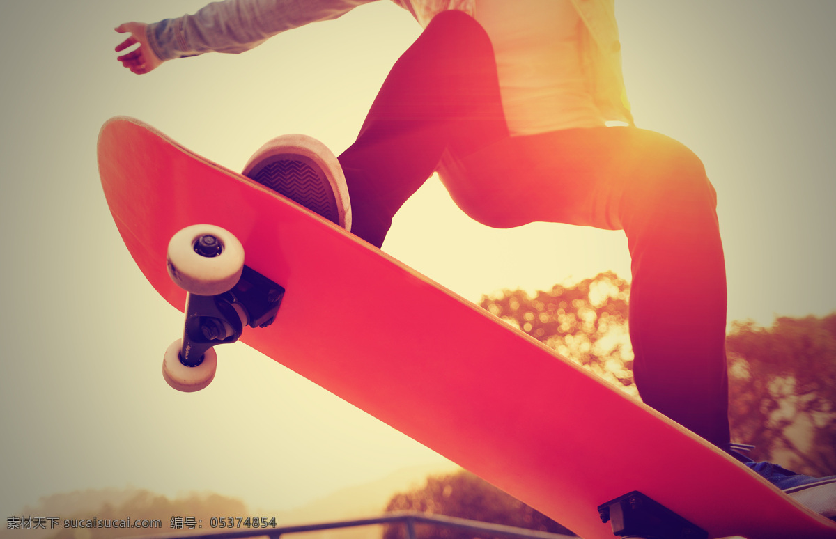 阳光 斜阳 滑板 唯美 滑板技术 帅气 天空 夕阳 朝阳 活力背景 人物图库 人物摄影