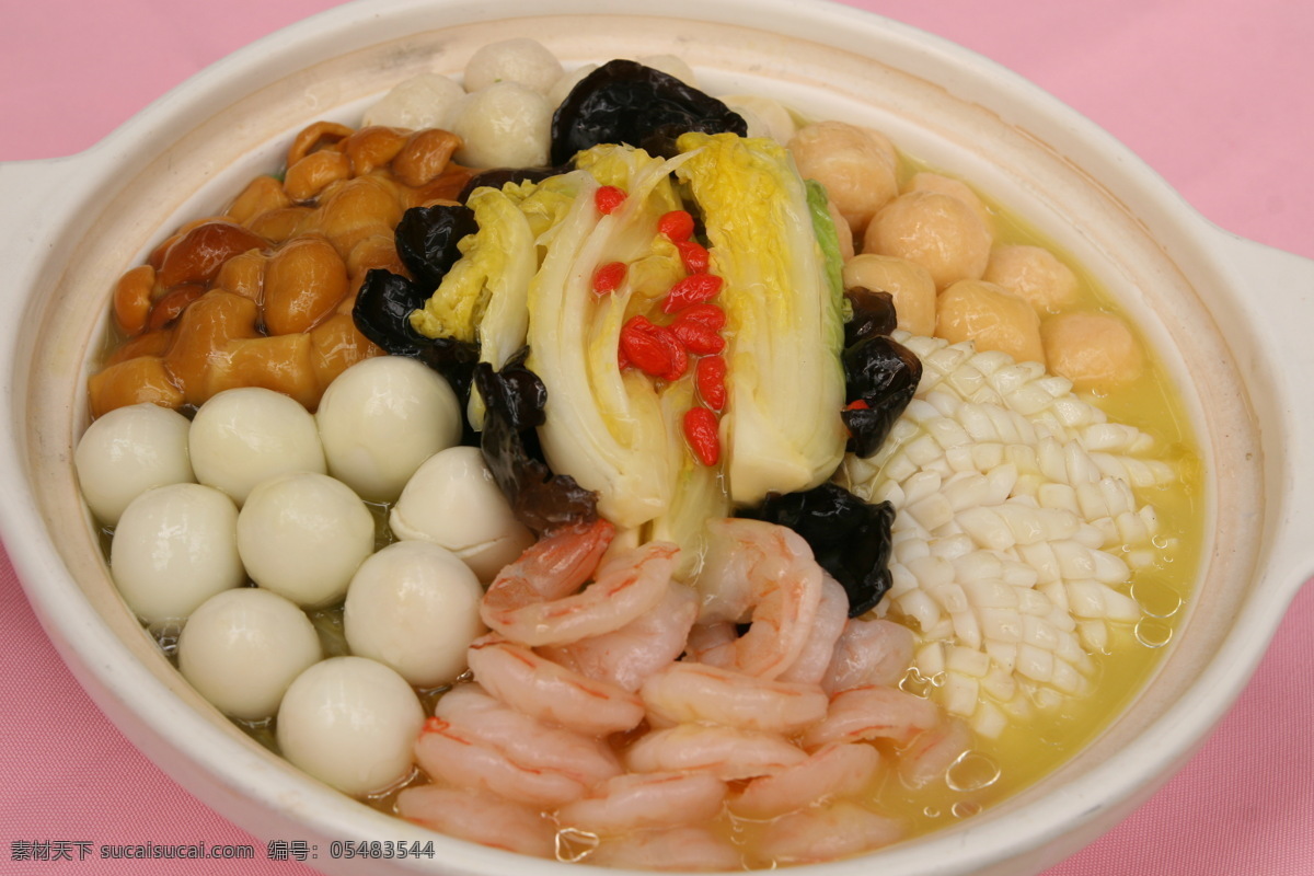 养生八珍烩 菜 鹌鹑蛋 虾仁 蘑菇 娃娃菜 鱿鱼 木耳 丸子 餐饮美食 传统美食 摄影图库