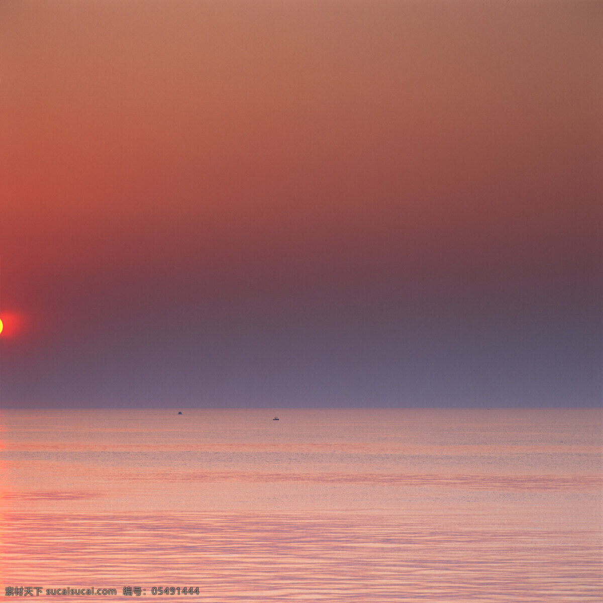 黄昏 湖面 自然景观 景色 景光 夕阳 傍晚 蓝天 湖水 高清图片 大海图片 风景图片