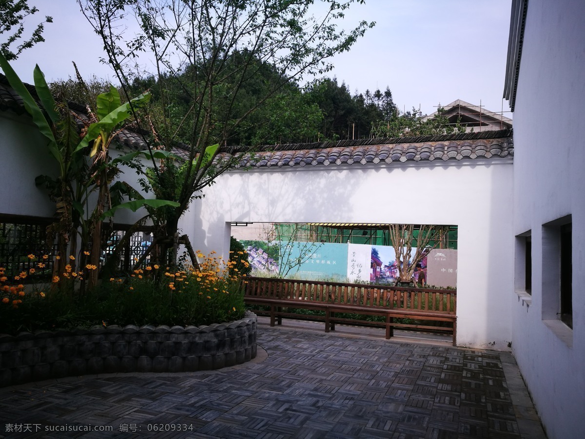 中式庭院 园林景观 园林 绿化 廊架 木桌 长座椅 私家花园 别墅花园 芭蕉树 巴山夜雨 百墙 青瓦 建筑 桂花树 树木 建筑工程 建筑园林 园林建筑