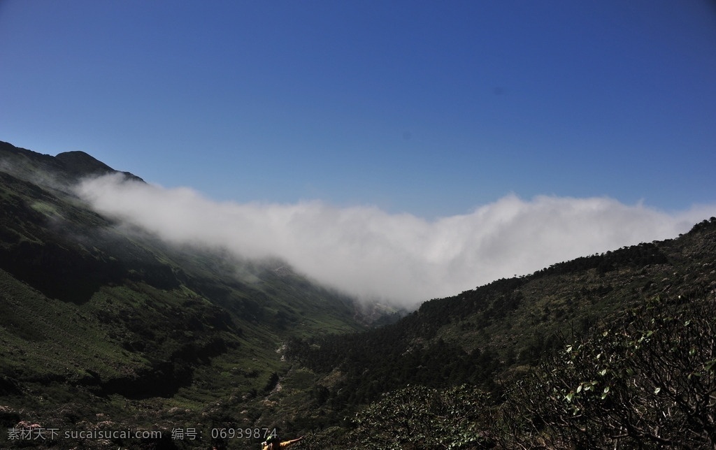 俄尔则俄云雾 俄尔则俄风光 俄尔则俄 高山 户外风景 四川 云雾 云海 白云 蓝天 高山云雾 旅游摄影 自然风景