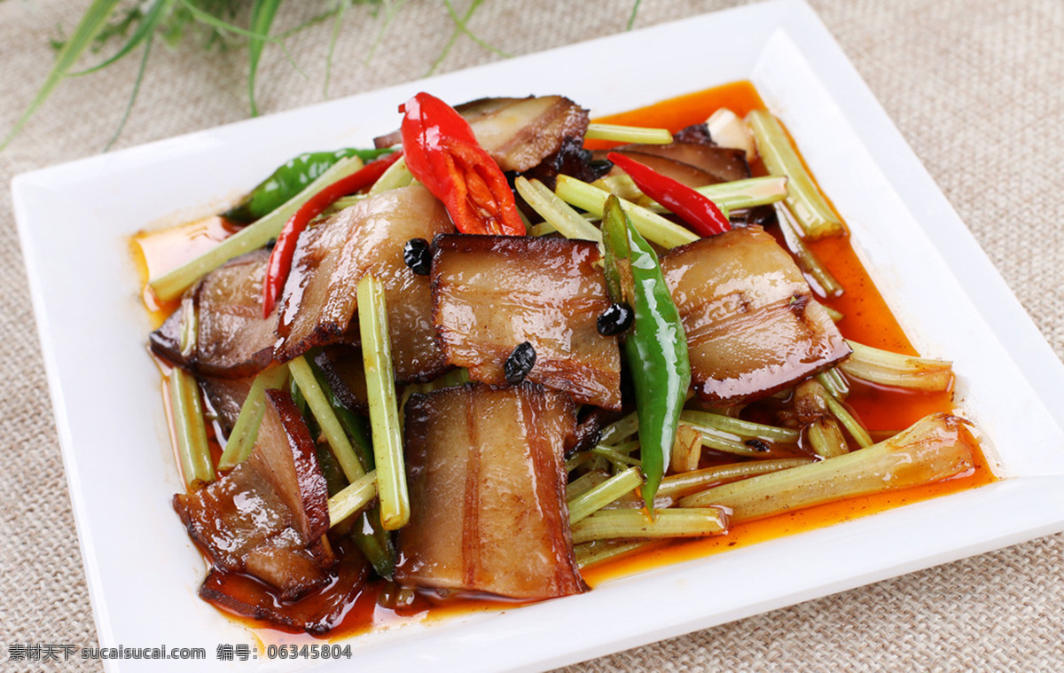 麦芹炒腊肉 香芹炒腊肉 炒腊肉 陕南炒腊肉 回锅肉 炒培根 菜品图 餐饮美食 传统美食