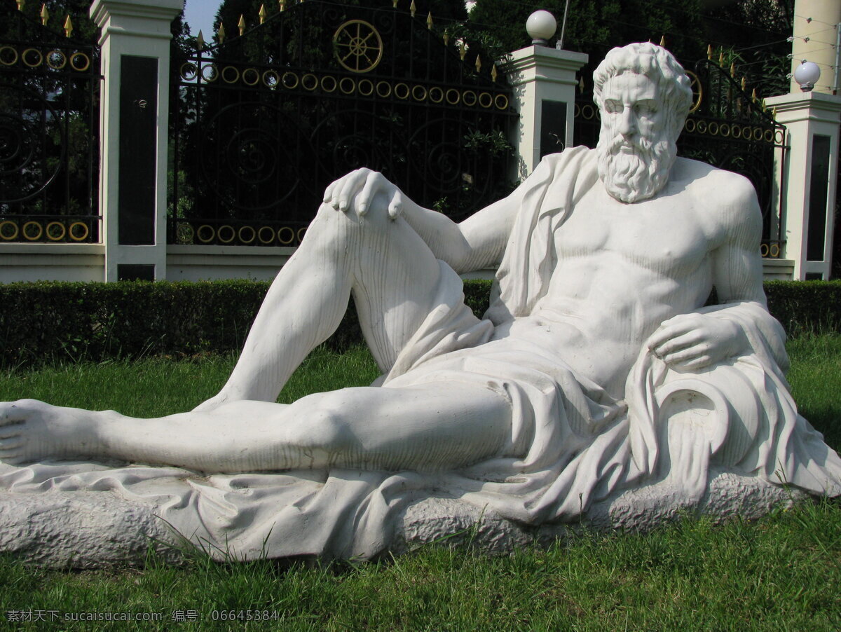 草地 雕塑 建筑园林 欧式雕塑 欧式人物雕塑 希腊神话 园林雕塑 欧式 男人雕塑 小区入口 汉白玉 玻璃钢 古希腊 神话 人物