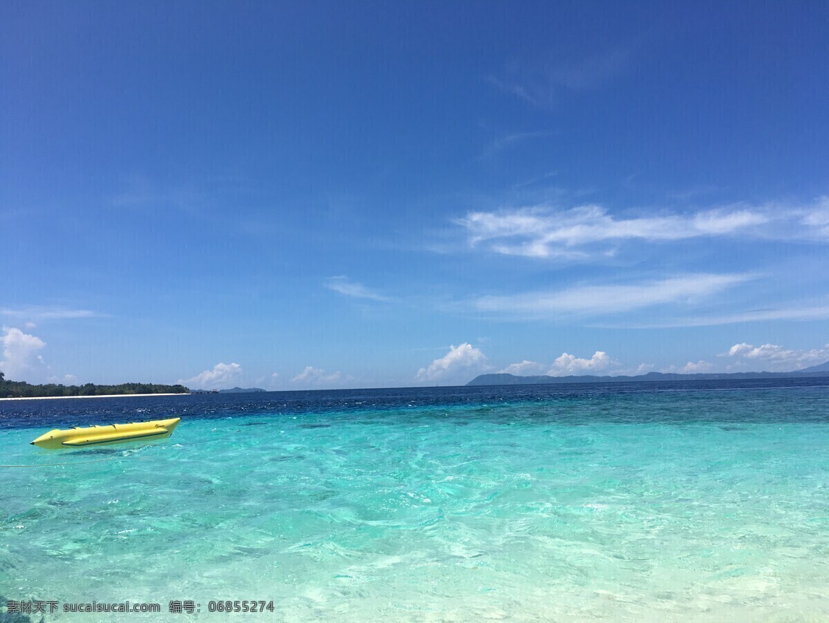 大海 海水 香蕉船 碧海蓝天 清澈海水 国外海岛 旅游摄影 国外旅游