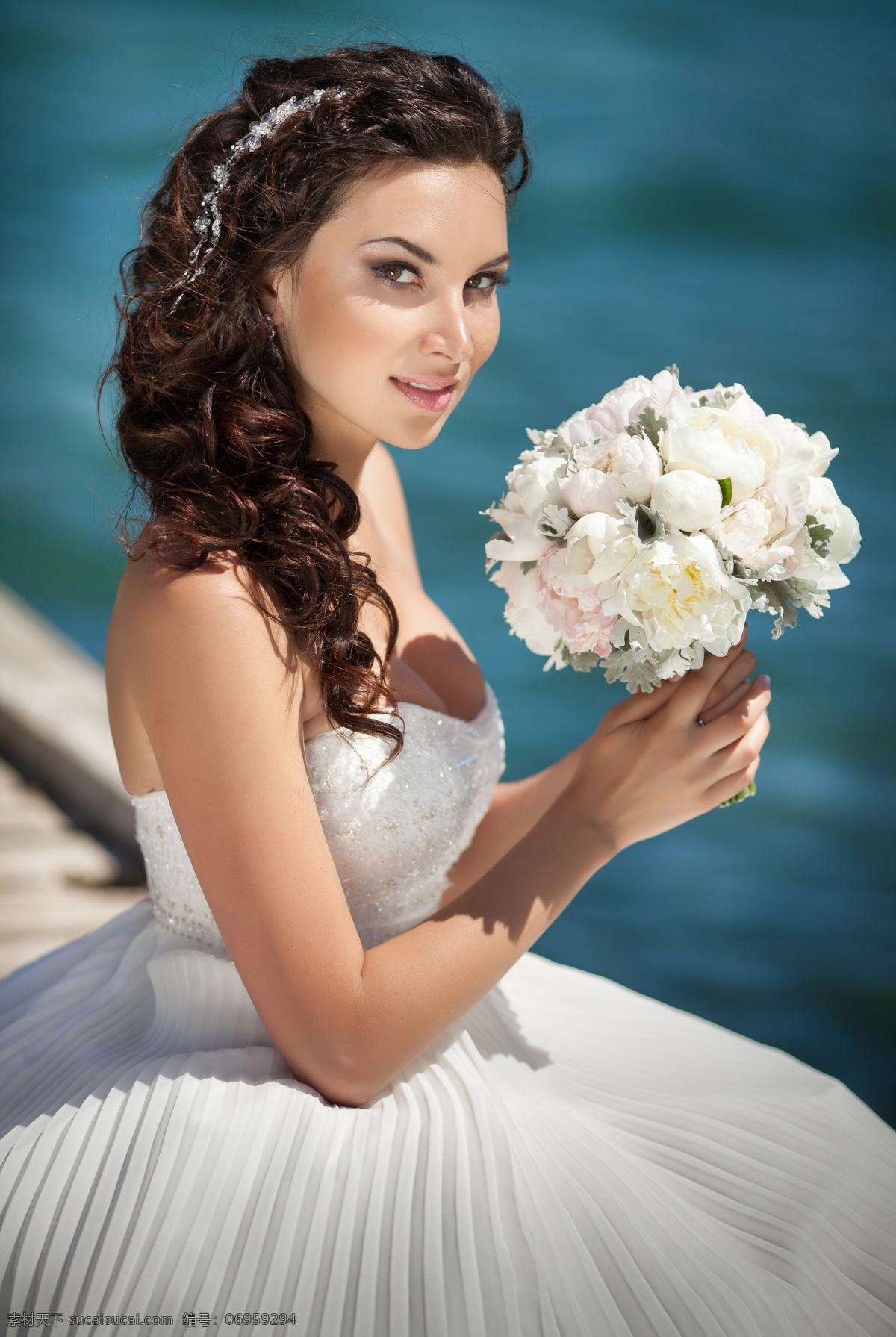 手 鲜花 漂亮 新娘 人物 女人 情侣图片 人物图片