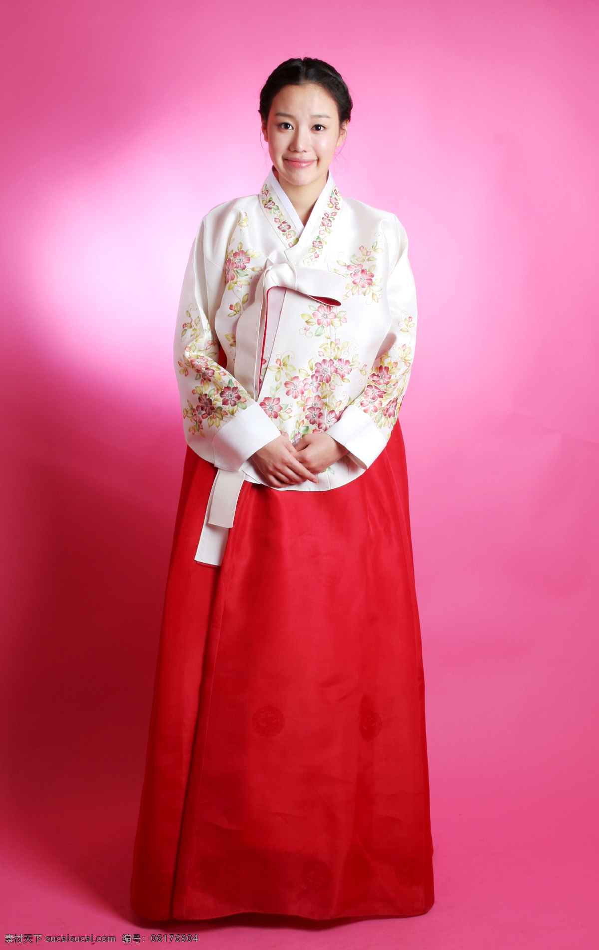 身着 朝鲜 靓丽 服饰 美女图片 明星偶像 美女明星 时尚美女 美女模特 美女写真 朝鲜美女 明星图片 人物图片