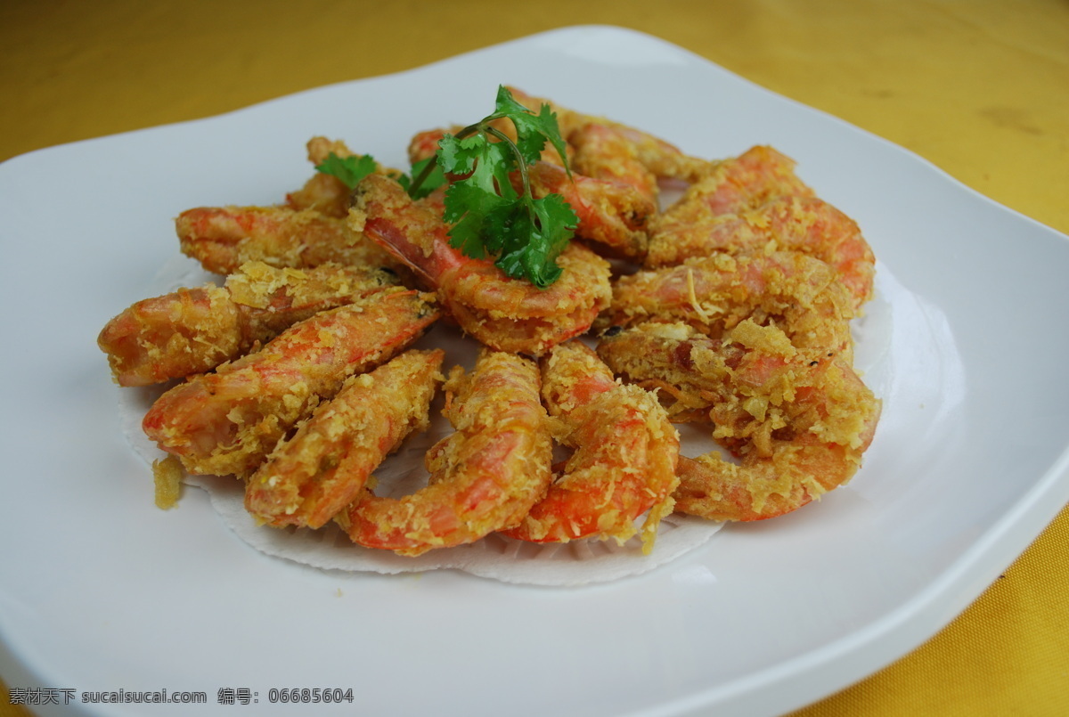 咸蛋黄焗虾 咸蛋黄 焗 虾 传统美食 餐饮美食