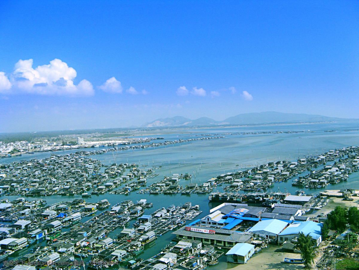 白云 大海 房子 风景 海南 海南风景 海水 蓝天 南 风景图片 南湾猴岛 游艇 小船 远山 自然风景 旅游摄影 生活 旅游餐饮