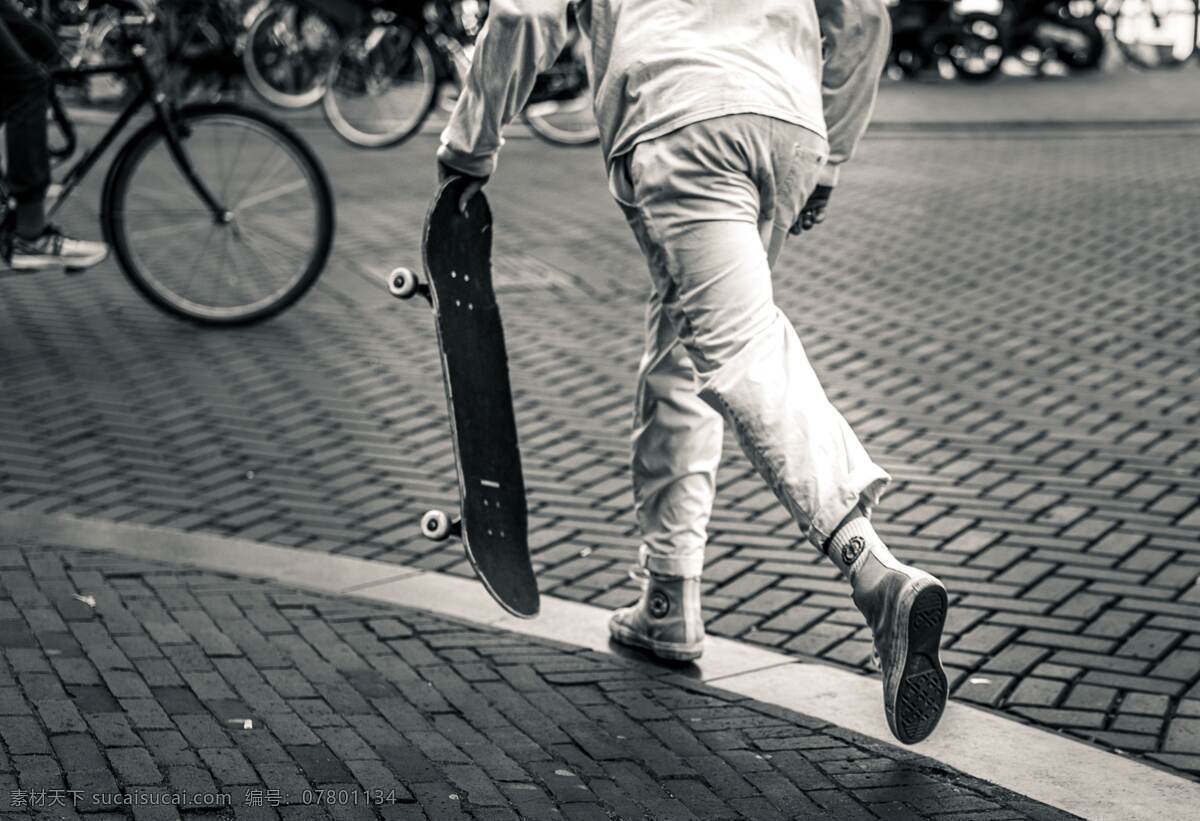 滑板 少年 背影 长腿 街道 自行车 少年背影 青春 人物图库 日常生活