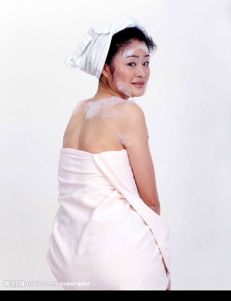 洗浴 生活 女人 美丽 人物图库 日常生活 出水芙蓉 摄影图库 300