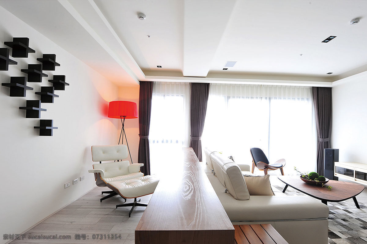 简约 客厅 椅子 装修 效果图 窗户 方形吊顶 格子花纹地毯 米色沙发
