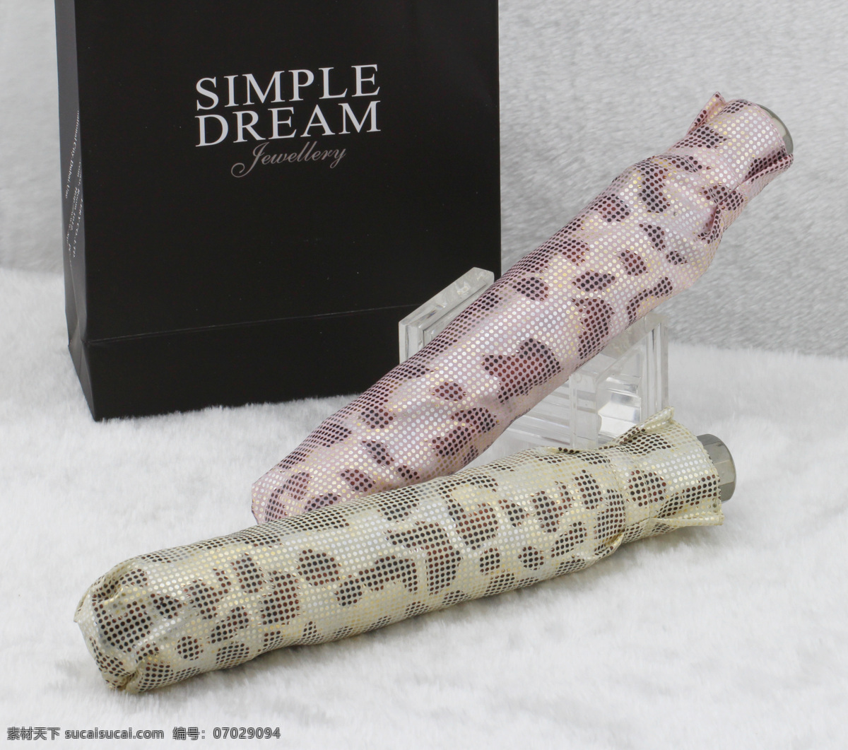 防辐射 家居生活 墨镜 奢侈品 生活百科 生活素材 生活用品 阳伞 晴雨伞 遮阳伞 彩色雨伞 漂亮阳伞 必备品 太阳镜 眼镜太阳镜 眼镜 偏光镜 jpg太阳镜 女式款 紫色玻璃 防紫外线 双防功效 有色眼镜 淘宝素材 其他淘宝素材