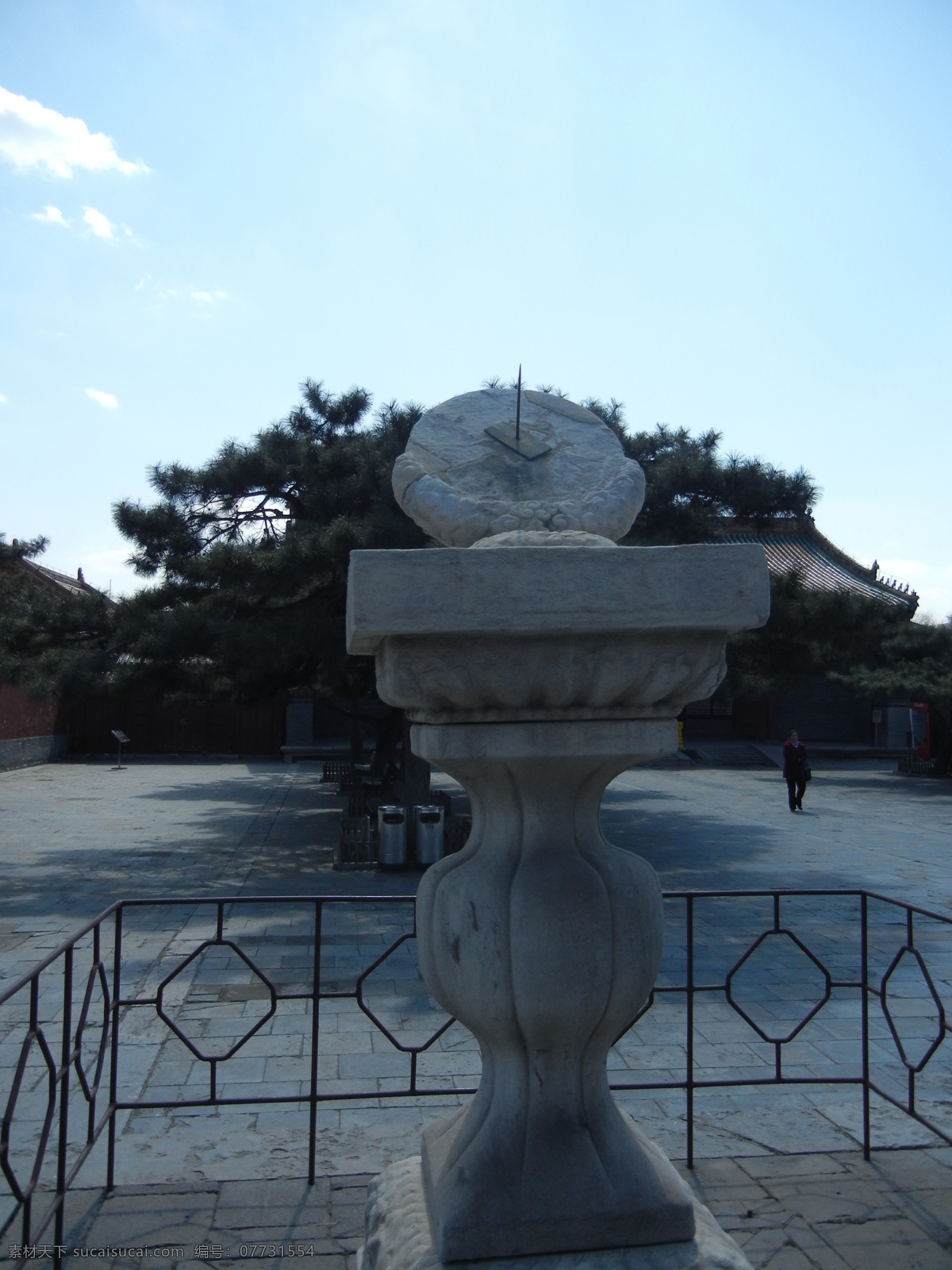 雕梁画栋 风俗 宫殿 古代 皇宫 建筑 建筑摄影 建筑园林 沈阳故宫 宫墙 树木 早春 蓝天 白天 晴朗 宁静 都城 遗迹 日晷 日规 晷针 计时仪器 投射 金碧辉煌 恢宏 壮丽 盛京 宫阙 奉天 行宫 历史 艺术 清王朝 完整 满族 世界 遗产 名录 矢量图 现代科技