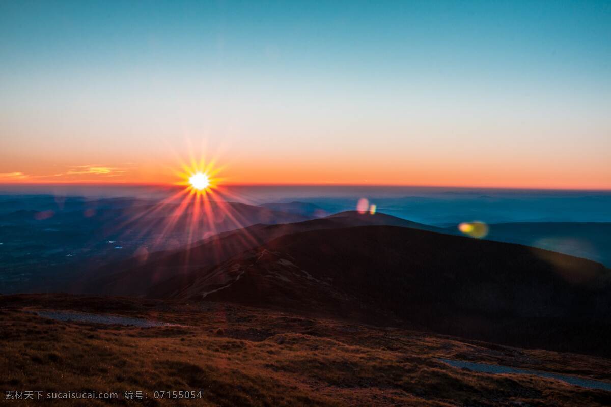 日出图片 日出 朝阳 朝霞 夕阳 晚霞 阳光 霞光 山脉 远山 山峰 天空 白云 云朵 云海 风景 自然景观 自然风景