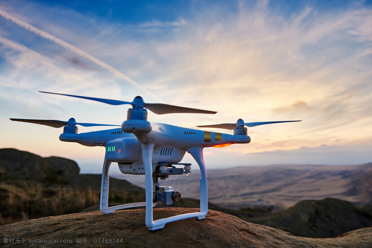 无人机 无人飞行器 航拍器材 航拍器 多旋翼飞行器 数码科技 航拍飞行器 航拍 摄影器材 科技 现代科技