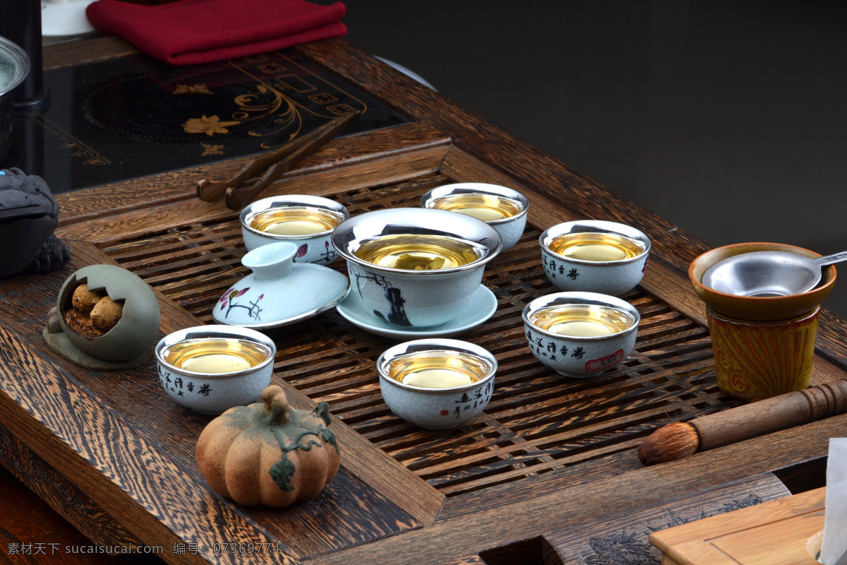 瓷 银 茶具 餐具厨具 餐饮美食 茶 茶韵 瓷器 红茶 青花瓷 瓷银茶具 银器 psd源文件