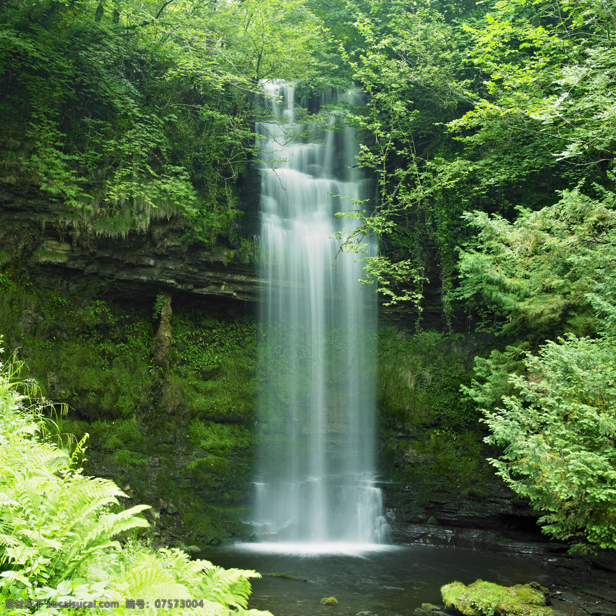 瀑布 风景 山中瀑布景色 梦幻风景 梦幻背景 自然风景 美丽风景 风景图案 瀑布图片 风景图片
