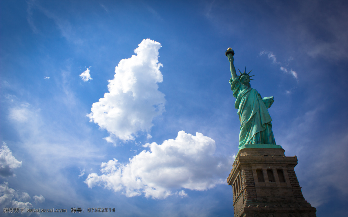 蓝天 下 自由 女神像 自由女神像 美国 雕像 国外风景 名胜 背景素材 雕塑 建筑园林 摄影风景 旅游摄影 国外旅游