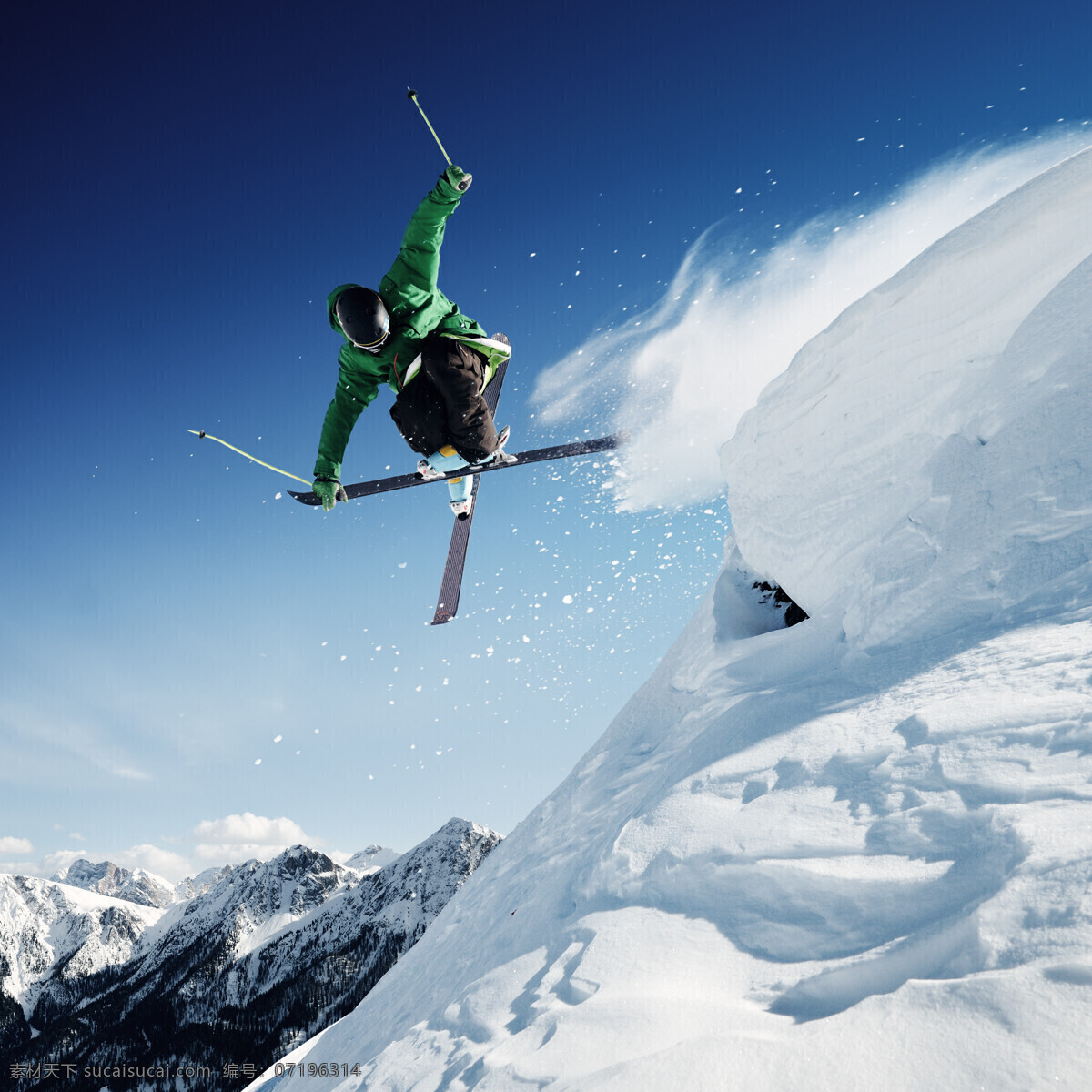 雪山 上 滑雪 运动员 跳跃 体育运动 户外运动 极限运动 滑雪图片 生活百科
