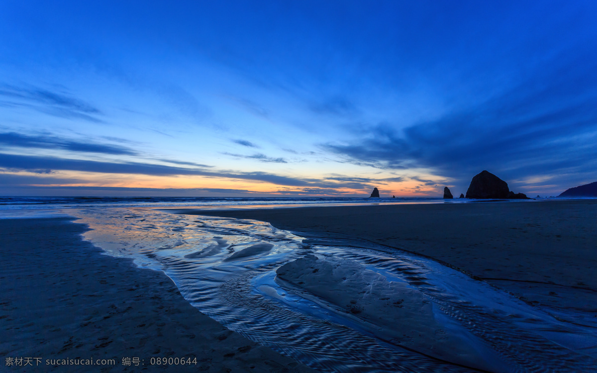 黄昏沙滩 俄勒冈州 美妙的夜晚 蓝色背景 海滩 退潮 沙滩 天际 海面晚霞 礁石 傍晚 海边 自然景观 自然风景 自然风光
