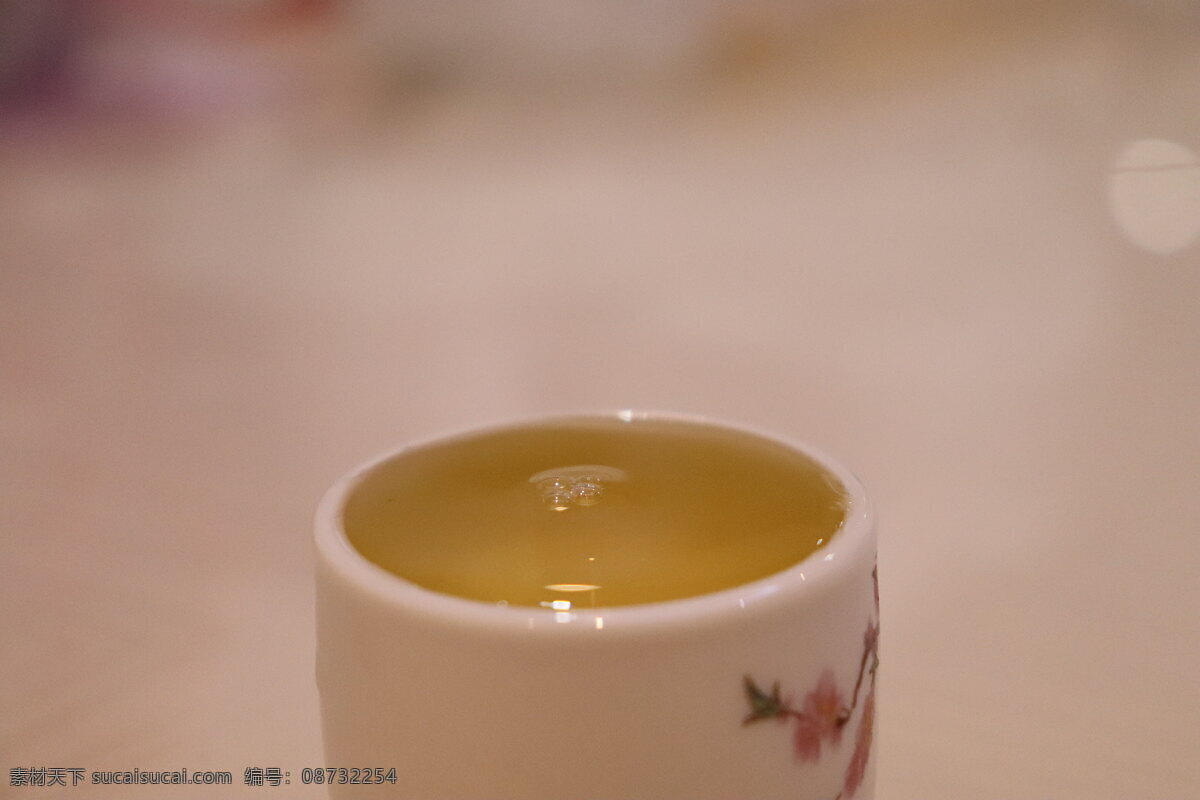 酒杯 茶杯 酒水 茶水 白酒 茶 餐饮美食 饮料酒水