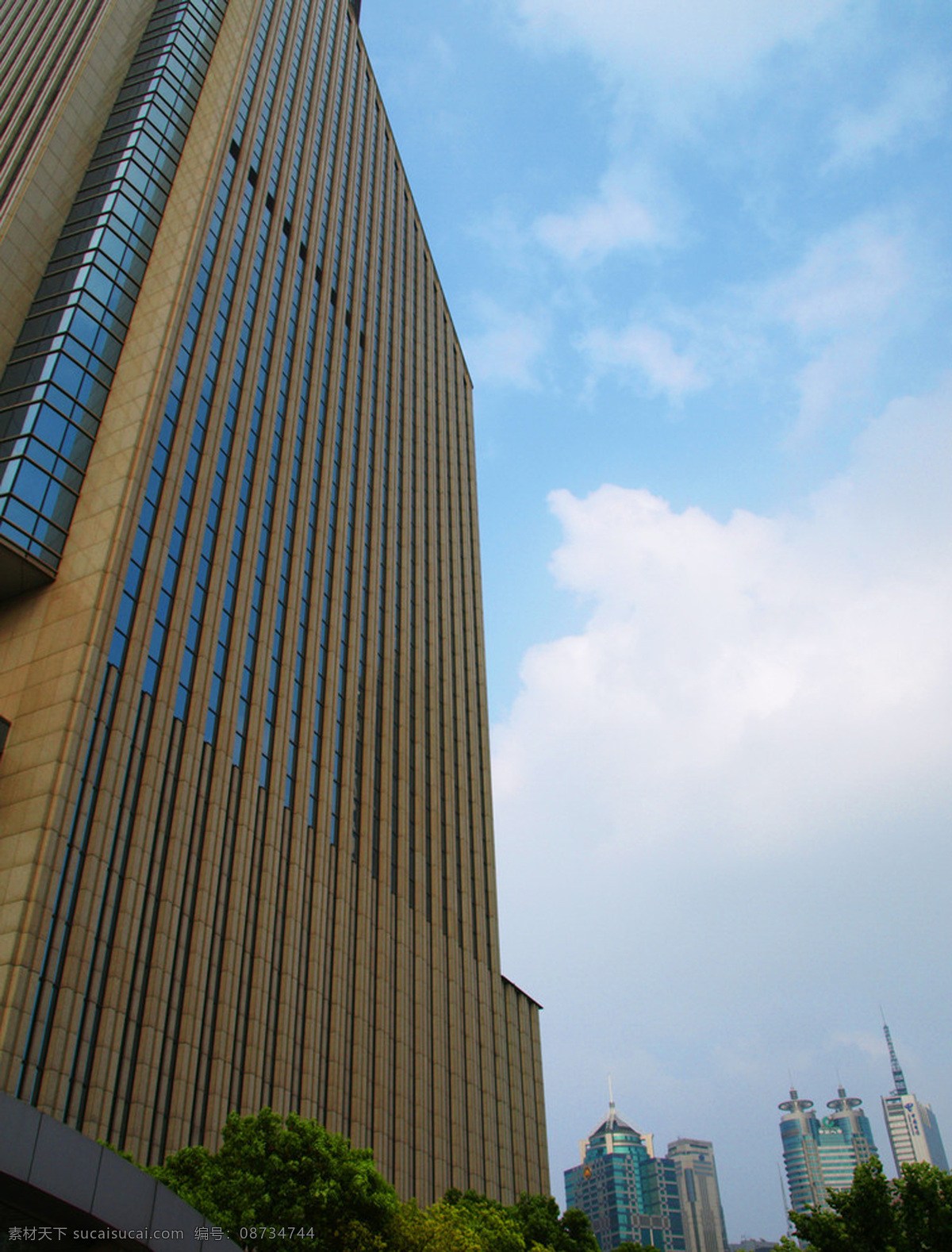 大楼 侧面图 城市建筑 高层建筑 晴天 天空 现代建筑 大楼侧面图