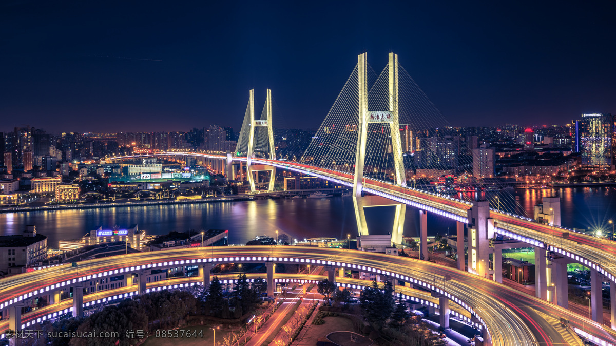 城市 建筑 高楼 天空 夜景 夜晚 灯光 城市景观 高清摄影图 桌面壁纸 自然景观 自然风景 建筑景观