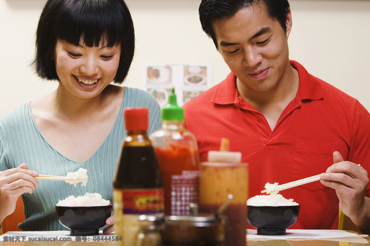 吃饭 情侣 外国男性 女性 性感美女 模特 恋人 外国夫妻 夫妇 恩爱 暧昧 温馨浪漫 幸福 情侣图片 人物图片