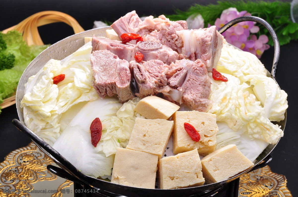 大白菜 豆腐 排骨 锅 干锅 东北菜 传统美食 餐饮美食