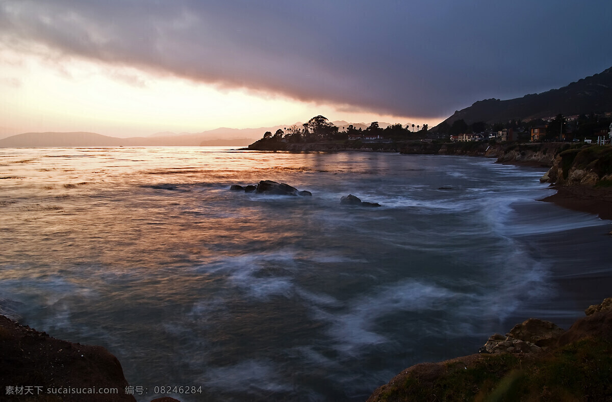 海景 彩霞 大海 岛屿 风景 海浪 海水 海滩 礁石 景 旅游 水波 树木 楼房 天空 云层 风景花卉图片 自然风景 旅游摄影 psd源文件