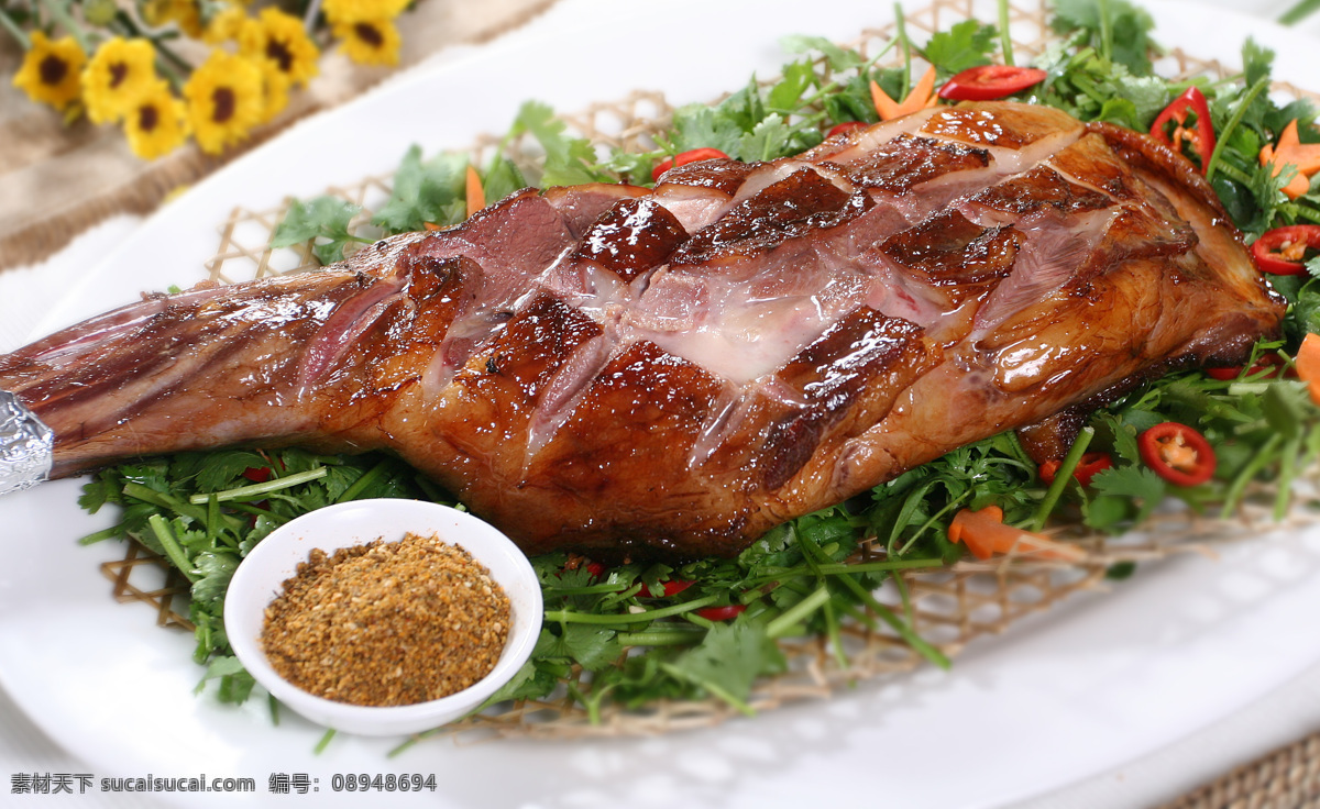 香酥羊腿 羊腿 孜然 羊肉 美食 餐饮 清真 清真美食 传统美食 孜然羊腿 整羊腿 香菜 彩椒 饭店素材 菜品 餐饮美食 摄影图库