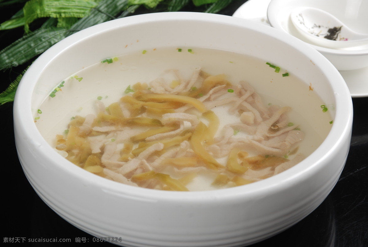 汤羹煲类 榨菜肉丝汤 养生钙骨汤 美食 菜品 菜谱 餐饮 传统 中餐 色香味 绿色食品 高档菜 粤菜 杭帮菜 湘菜 营养餐 保健食品 美容食品 汤羹 海鲜 美食菜品菜谱 传统美食 餐饮美食载 摄影图库 餐饮美食