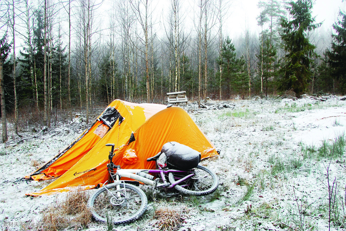自行车图片 自行车 zgl自行车 碳车 骑行 户外 驴友 下雪 雪天 帐篷 树林 体育运动 文化艺术