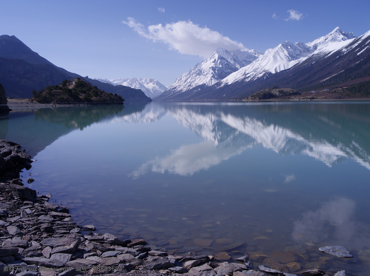 雪山风景 雪山 湖泊 风景 倒影 鹅卵石 湖岸 景色 美丽 漂亮 旅游摄影 自然风景