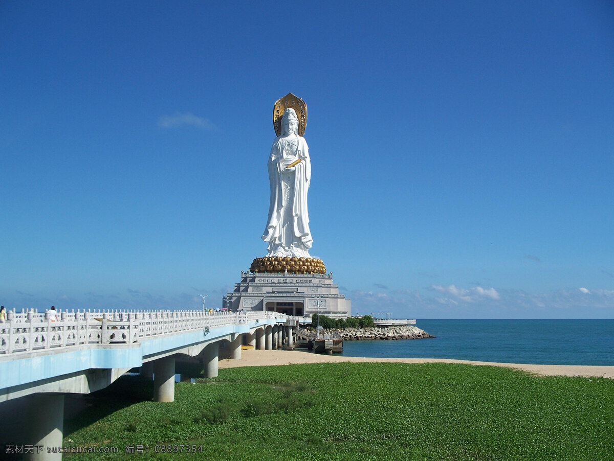 三亚风景 风景图片 海南三亚 观音像 海水 蓝天 大桥 草地 人文景观 旅游摄影