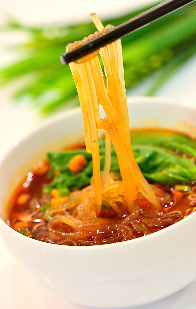 酸辣粉图片 炒菜 家常菜 特色菜 热菜 美食 美味 八大菜系 汤羹 菜谱 菜名 小炒 炒饭 烧菜 凉菜 菜肴 佳肴 小吃 锅仔 烧烤 油炸 红烧 爆炒 清蒸 油焖 海鲜 刺身 主食 副食 米饭 面条 酱爆 点心 酸辣粉 粉皮 餐饮美食 传统美食