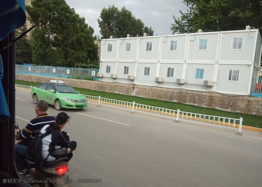 集装箱房子 街道 临时小房子 马路 施工 工程