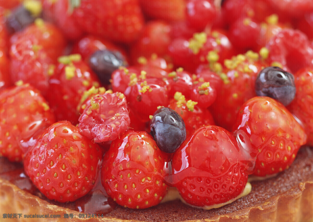 高清图片 蛋糕 奶油蛋糕 手工 烘焙 甜品 点心 甜点 水果蛋糕 草莓蛋糕 草莓 水果派 餐饮美食