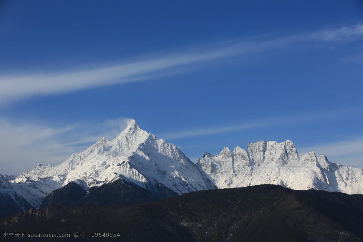 梅里雪山 雪山 高原雪山 高原 神山 云南 香格里拉 自然风光 旅游摄影 国内旅游