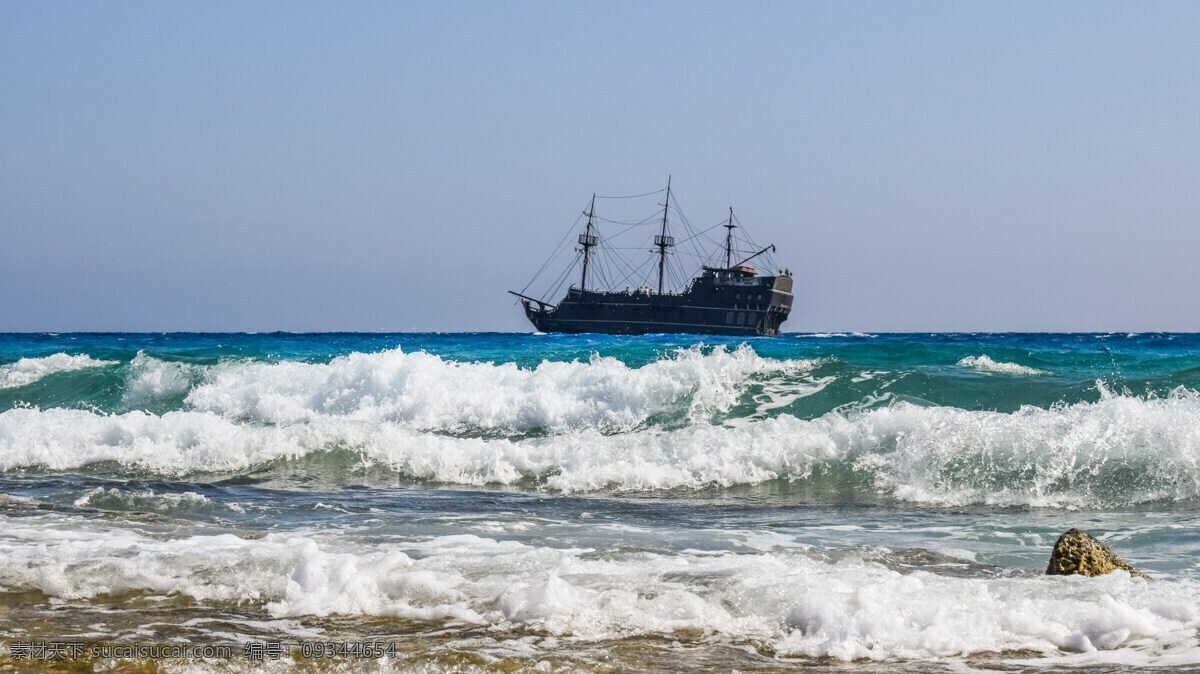塞浦路斯 海上 轮船 大海 海浪 海水 海波 波浪 大浪 海上轮船 游轮 船舶 行驶 前进 交通工具 交通 运输 运输工具 自然景观 自然风景