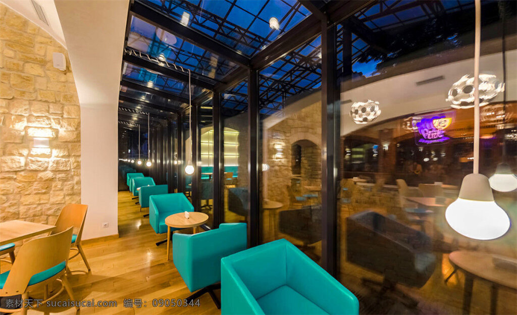 简约 时尚 甜品 店 吊灯 装修 效果图 玻璃吊顶 蓝色沙发 木质茶几 浅黄色木地板 甜品店