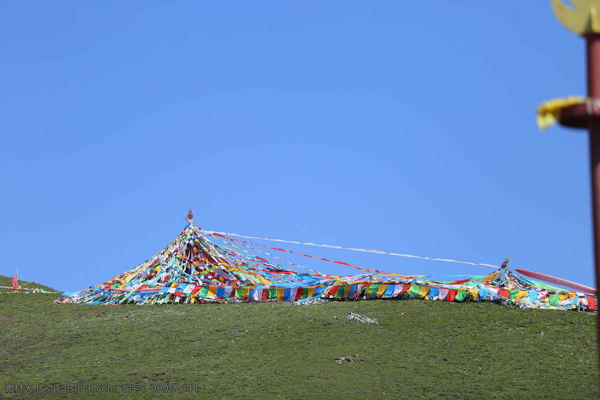 经幡 青海 藏族 青藏高原 蓝天 白云 旅游摄影 国内旅游