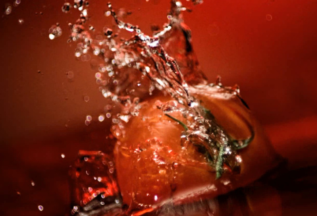 水中 西红柿 高清视频 水中的西红柿 水 实拍视频