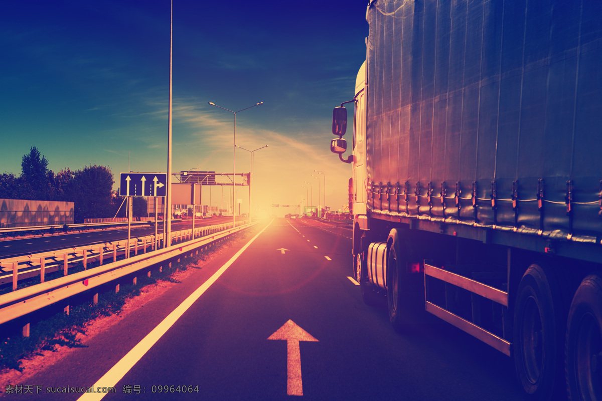 货车 卡车 拉货 货运 物流 快递 货柜 汽车 重型卡车 运输工具 现代科技 交通工具