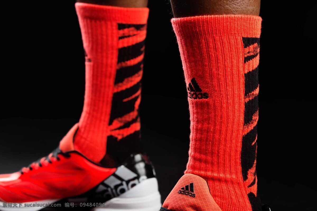 adidas 广告 生活百科 体育用品 宣传 训练 篮球 袜 训练篮球袜 篮球袜 psd源文件