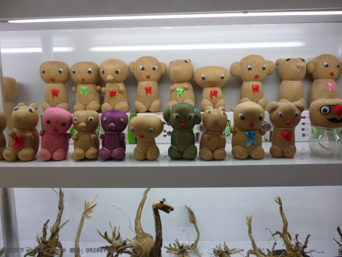 小小 展览 超可爱 人形 生活百科 生活素材 小小展览 形态各异 排排站 访真 手工工艺 装饰素材 展示设计