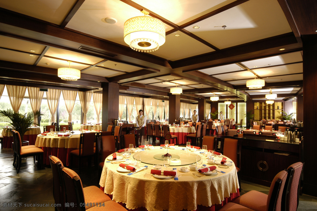 中餐厅 吊灯 服务员 建筑园林 室内摄影 西餐厅 圆桌 装饰素材 灯饰素材