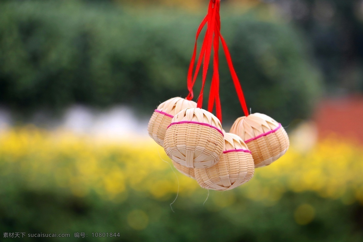竹编铃铛 竹编 铃铛 工艺品 手工艺 红绳 文化艺术 传统文化